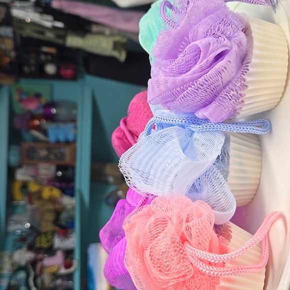 NEW! "Fruitalicious" Shea Butter Cupcake Soap - Picture 10 of 12